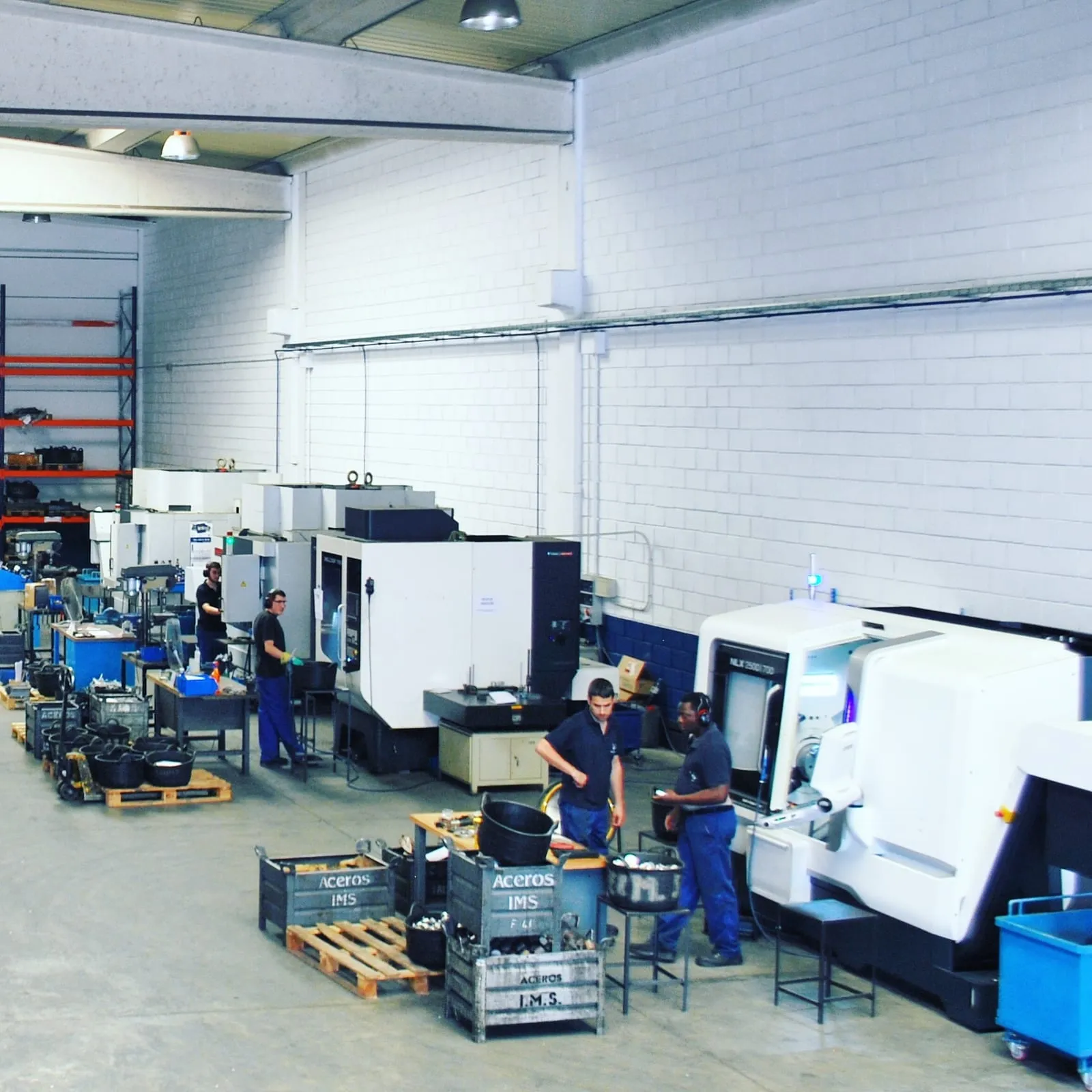Vista panorámica del taller de mecanizado MSISAB en Zaragoza